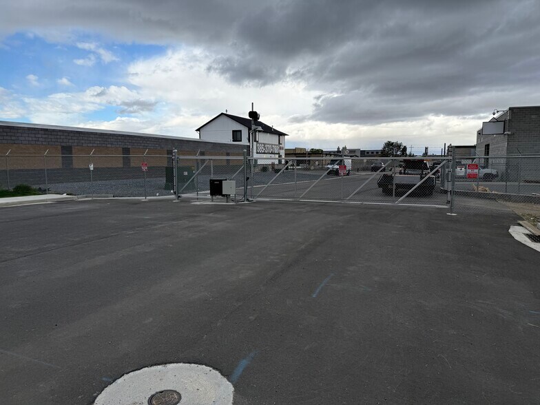 More Photos Of 1750 1700 S, West Haven Industrial For Lease