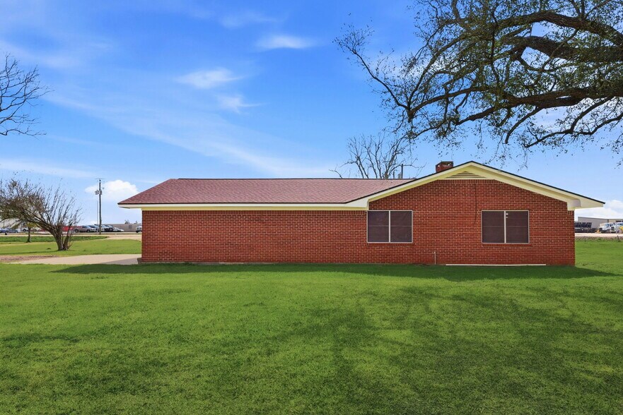 More Photos Of 1839 Henderson rd, Angleton Land For Sale