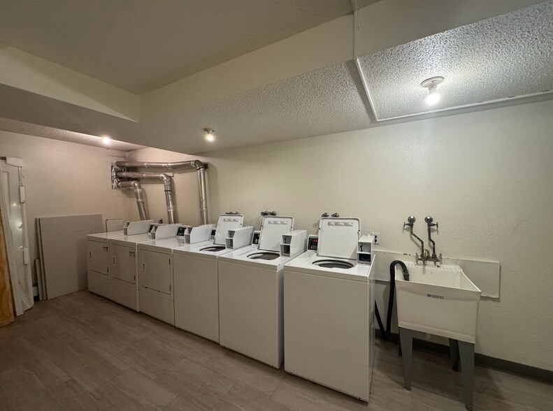 More Photos Of 2631 Columbus Ave, Minneapolis Apartments For Sale