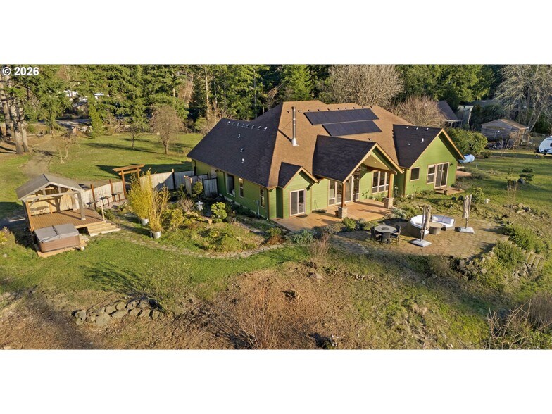 More Photos Of 49164 McKenzie Hwy, Vida Lodge Meeting Hall For Sale