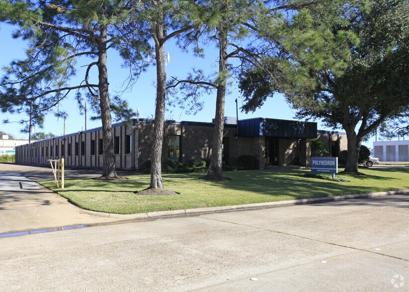 Primary Photo Of 10626 Kinghurst St, Houston Office For Sale