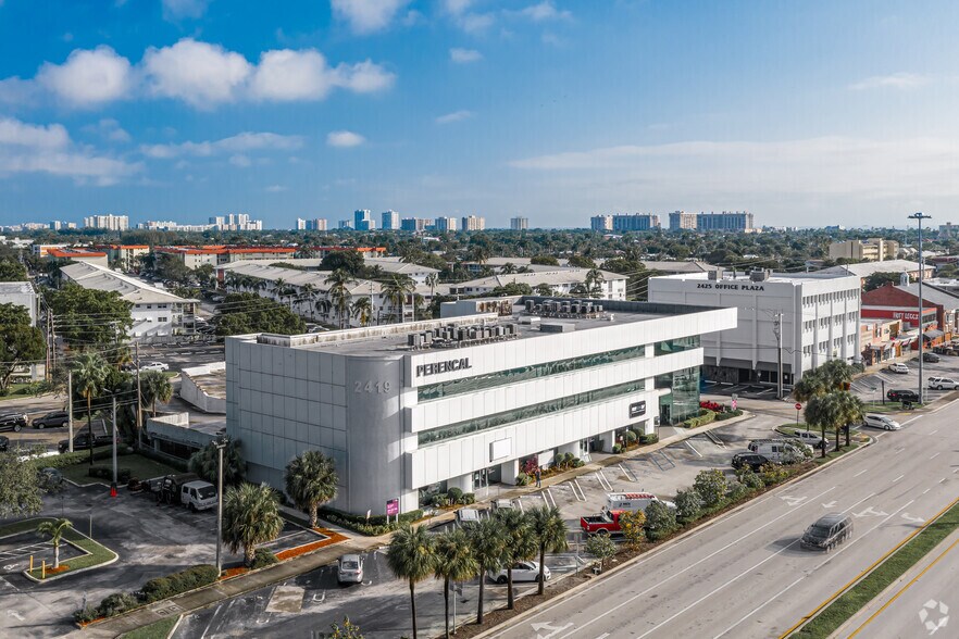 More Photos Of 2419 E Commercial Blvd, Fort Lauderdale Office For Lease