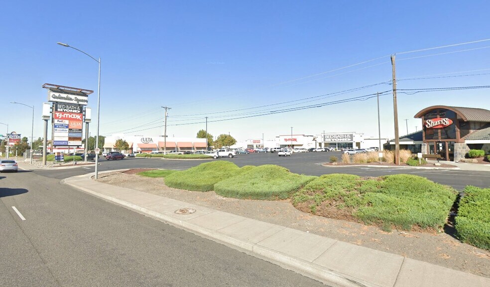 More Photos Of 1218-1220 N Columbia Center Blvd, Kennewick General Retail For Lease