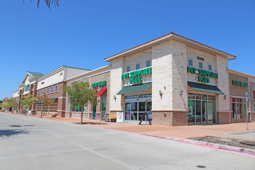 More Photos Of Eldorado Pky & Teel Pky, Frisco Storefront For Sale