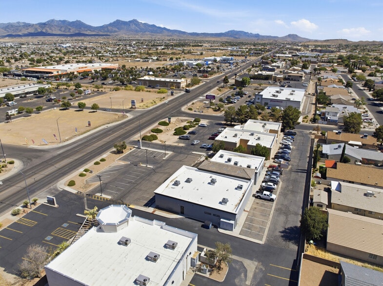 More Photos Of 3939 N Stockton Hill Rd, Kingman Office For Lease