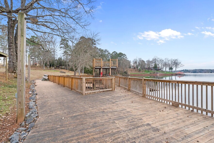 More Photos Of 6692 Valwood Rd, Conover Specialty For Sale