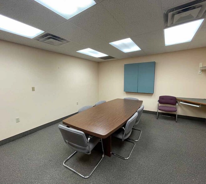 More Photos Of 940 Kennel Dr, Rapid City Industrial For Lease