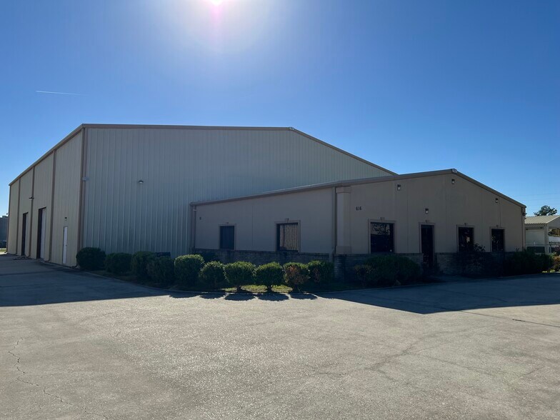 Primary Photo Of 616 Rankin Cir N, Houston Warehouse For Lease