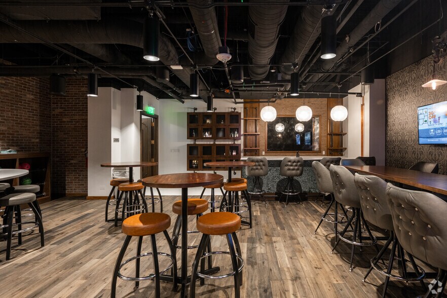 More Photos Of 518 17th St, Denver Office For Lease