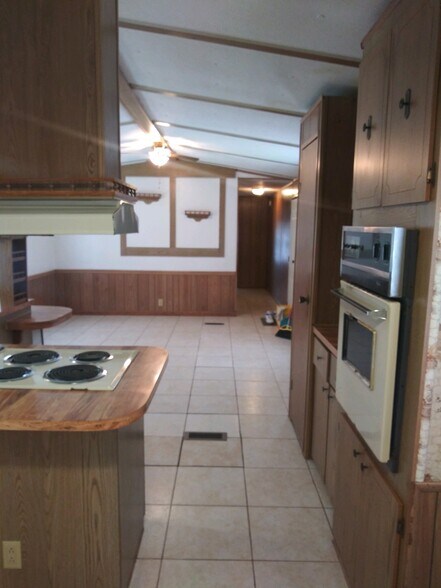 More Photos Of 2202 Shirah Rd, Auburndale Multifamily For Sale