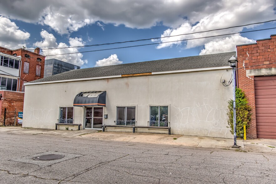 More Photos Of 551 Ellis St, Augusta Auto Dealership For Lease