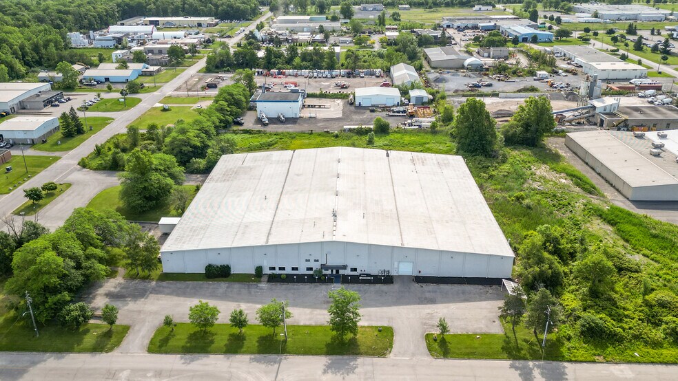 More Photos Of 6040 Progress St, Niagara Falls Warehouse For Lease
