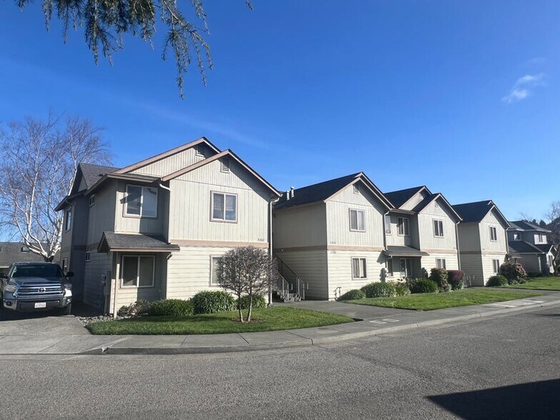 More Photos Of 3200 Matthew Ln, Fortuna Apartments For Sale
