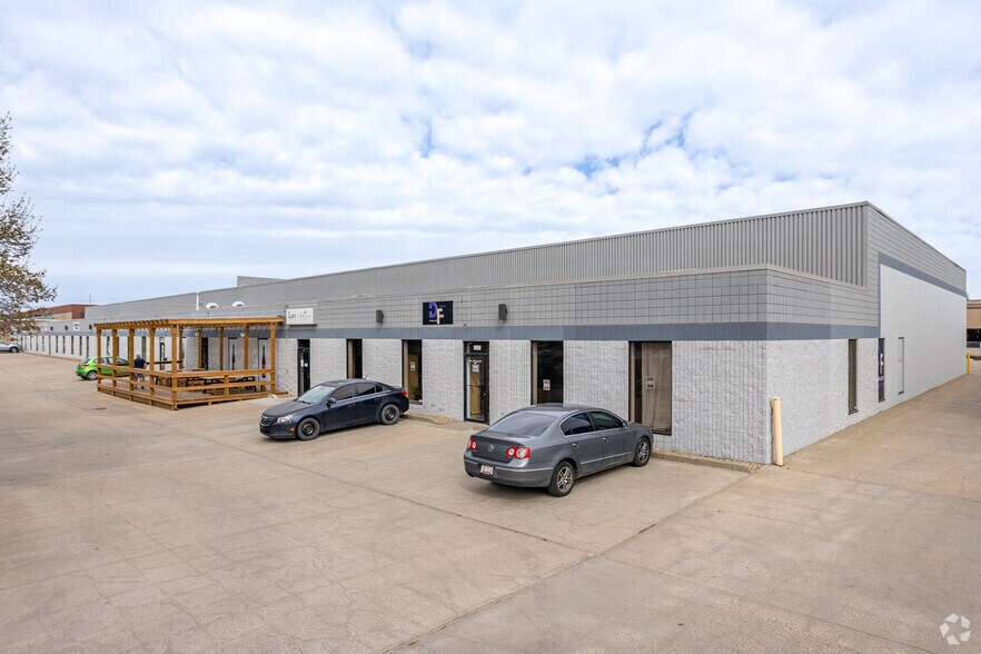 More Photos Of 17890 106th Ave NW, Edmonton Unknown For Lease