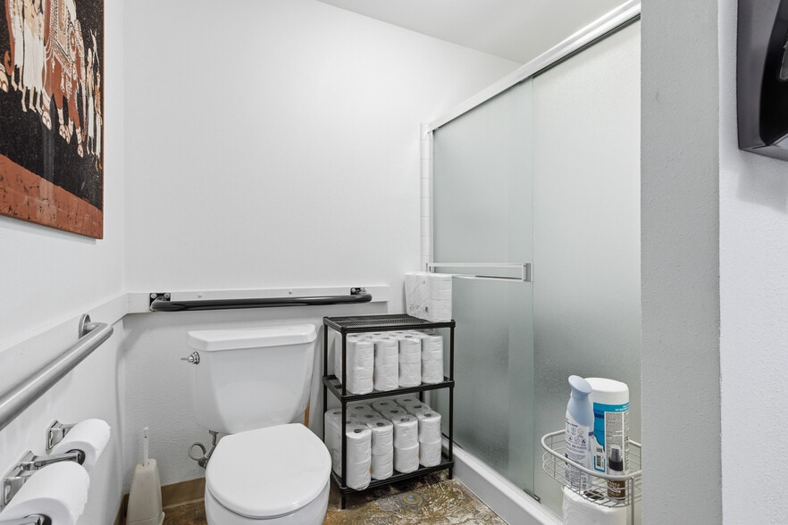 More Photos Of 1314 NW Irving St, Portland Apartments For Sale