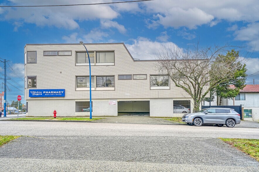More Photos Of 3039 Kingsway, Vancouver Storefront Retail Office For Sale