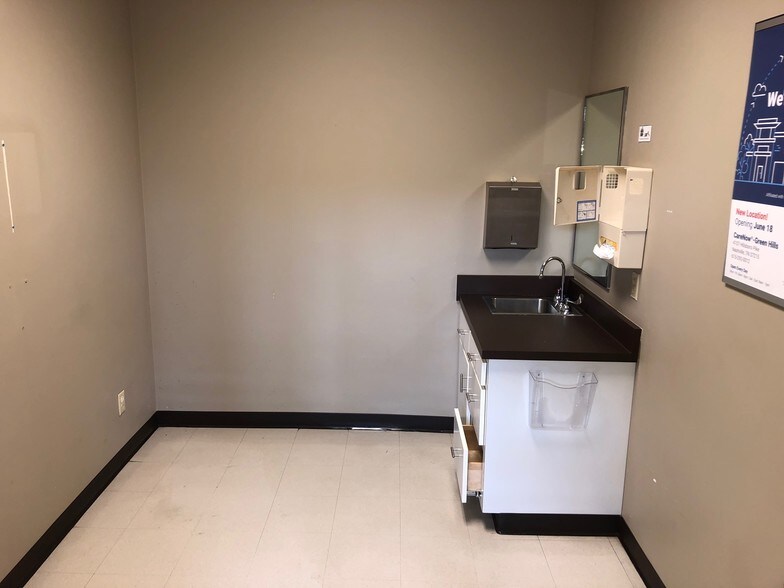 More Photos Of 2001 Glen Echo Rd, Nashville Office For Sale