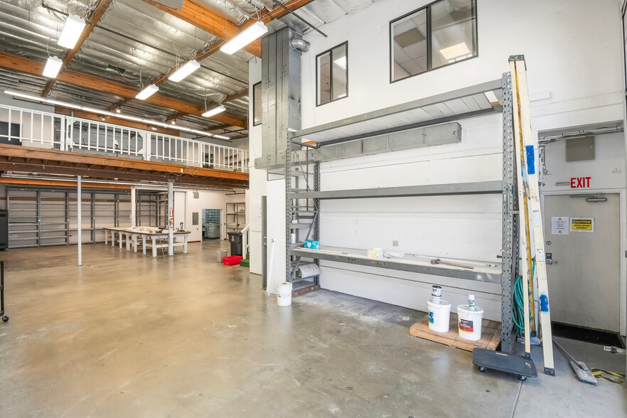 More Photos Of 1160 Industrial Rd, San Carlos Research And Development For Sale