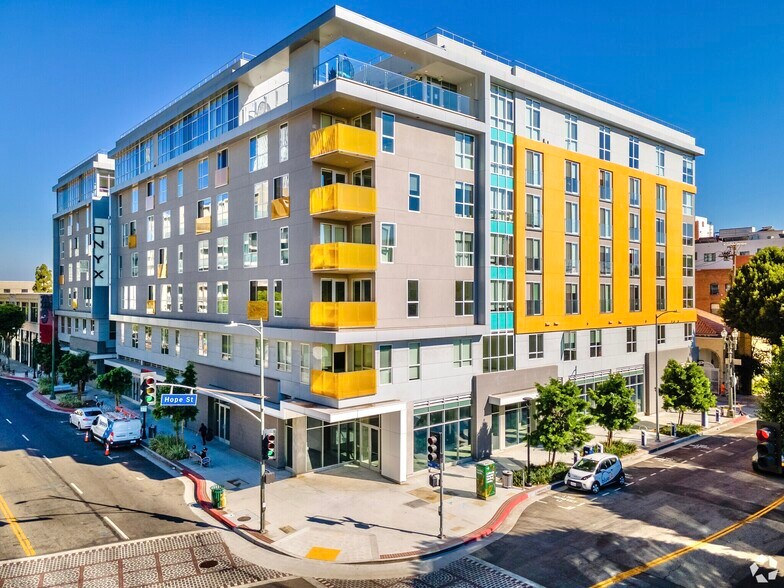 More Photos Of 424 W Pico Blvd, Los Angeles Apartments For Lease