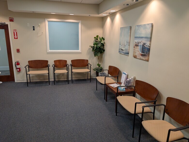 More Photos Of 70 Airport Rd, Hyannis Light Distribution For Lease