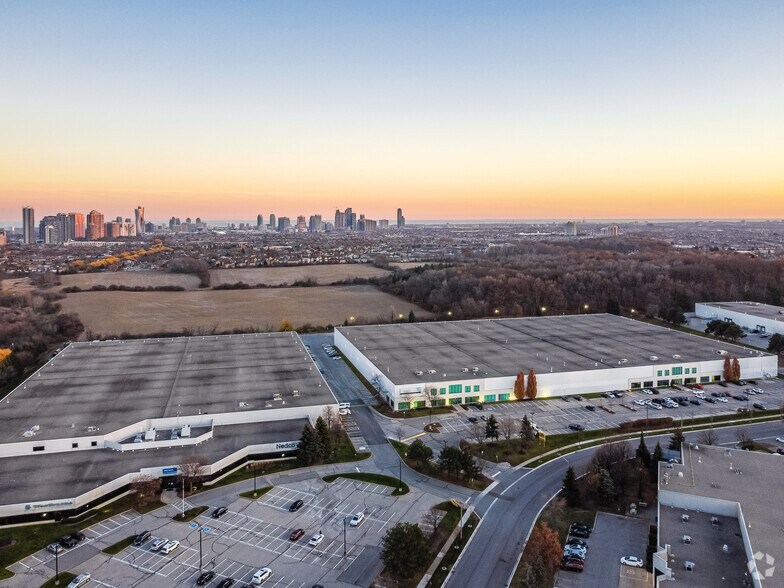 More Photos Of 5650 Keaton Cres, Mississauga Warehouse For Lease