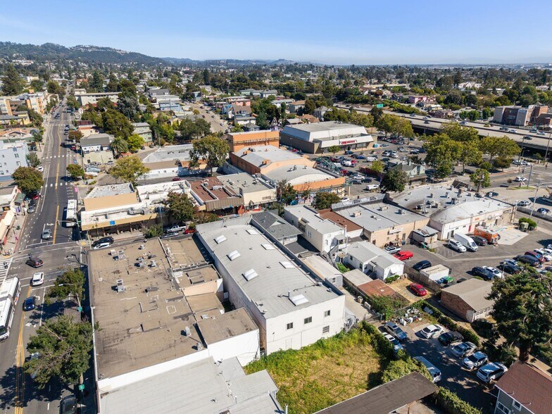 More Photos Of 3439-3443 Fruitvale Ave, Oakland Storefront For Sale
