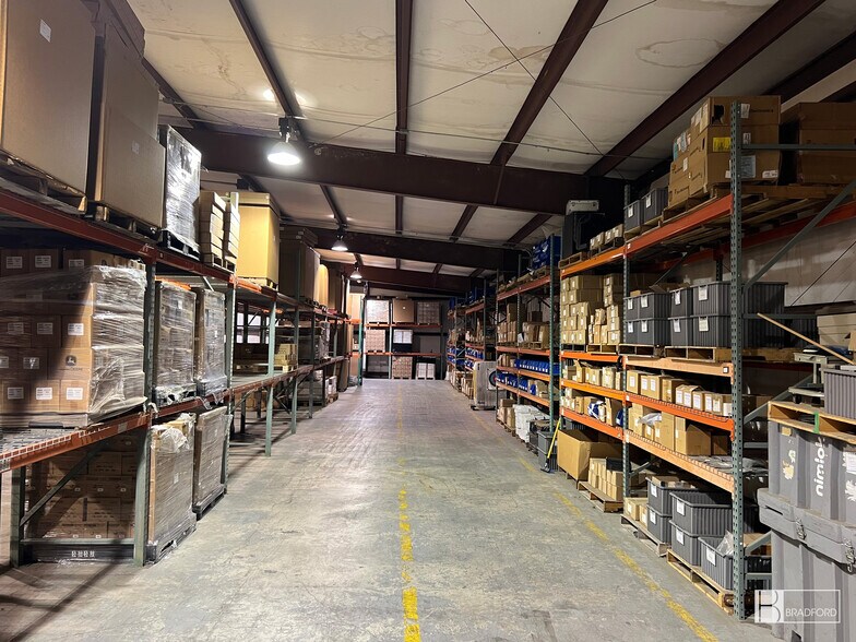 More Photos Of 2329 Solona St, Haltom City Warehouse For Sale
