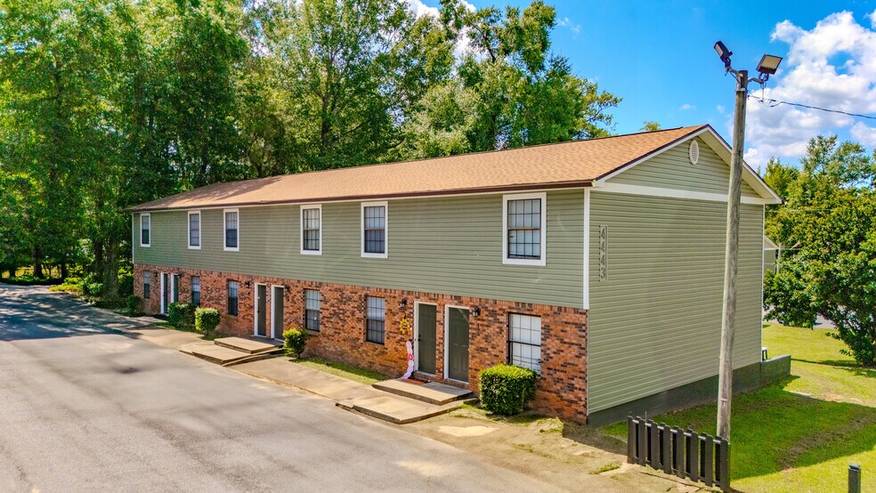 More Photos Of 3034 Jefferson St, Marianna Apartments For Sale