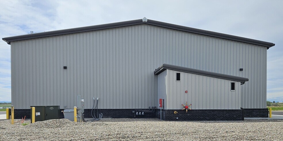 More Photos Of Great Falls International Airport, Great Falls Manufacturing For Sale