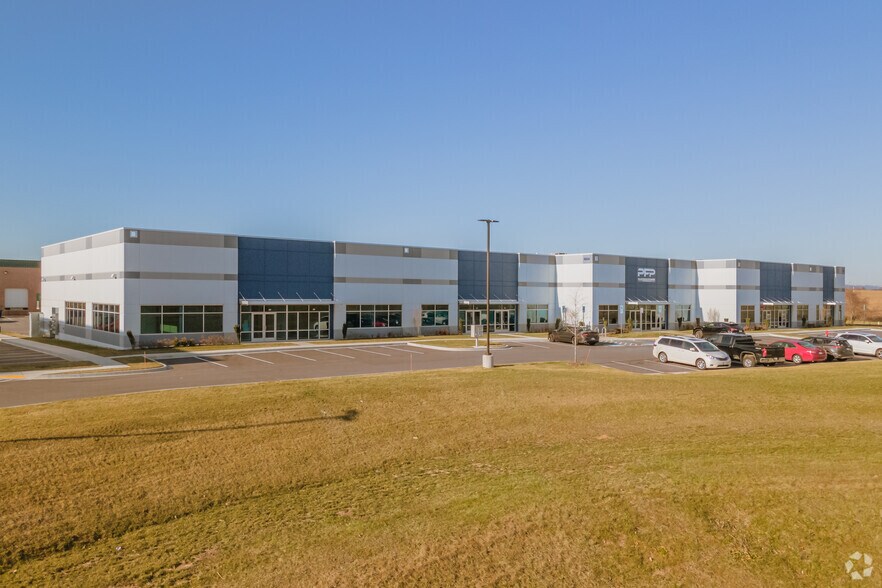 Primary Photo Of 1662 Bowmans Farm Rd, Frederick Light Distribution For Lease