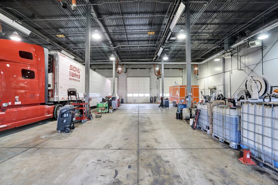 More Photos Of 1116 W County Road 450 N, Brazil Truck Terminal For Lease