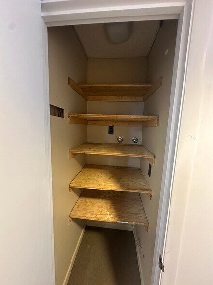 More Photos Of 71 Cedar Ave, Hershey Office For Lease