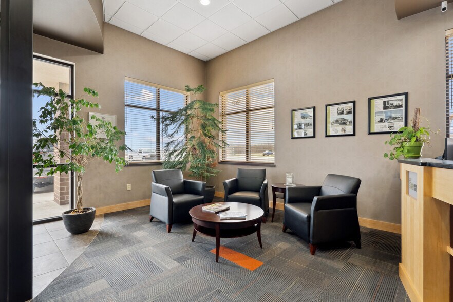 More Photos Of 3015 Greyhound Dr, Waterloo Medical For Lease