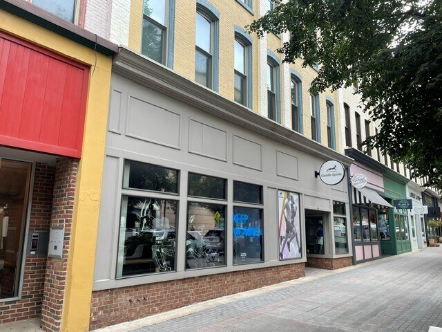 More Photos Of 52-54 Monroe Center St NW, Grand Rapids Office For Lease