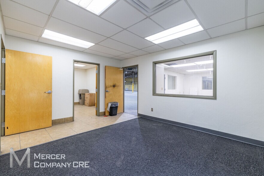 More Photos Of 400 Glade Ave, Oklahoma City Manufacturing For Lease