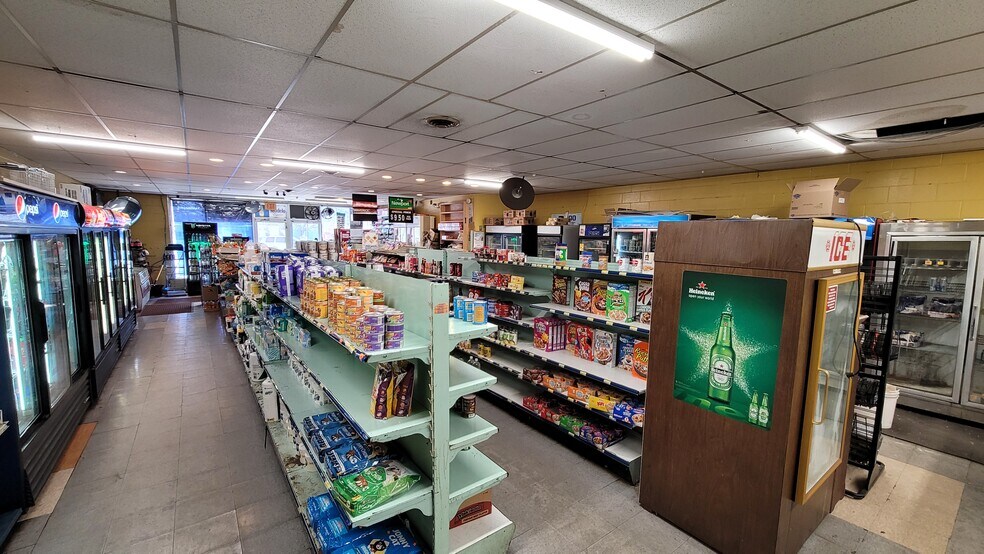 More Photos Of 194-206 Lake Ave, Manchester Convenience Store For Sale