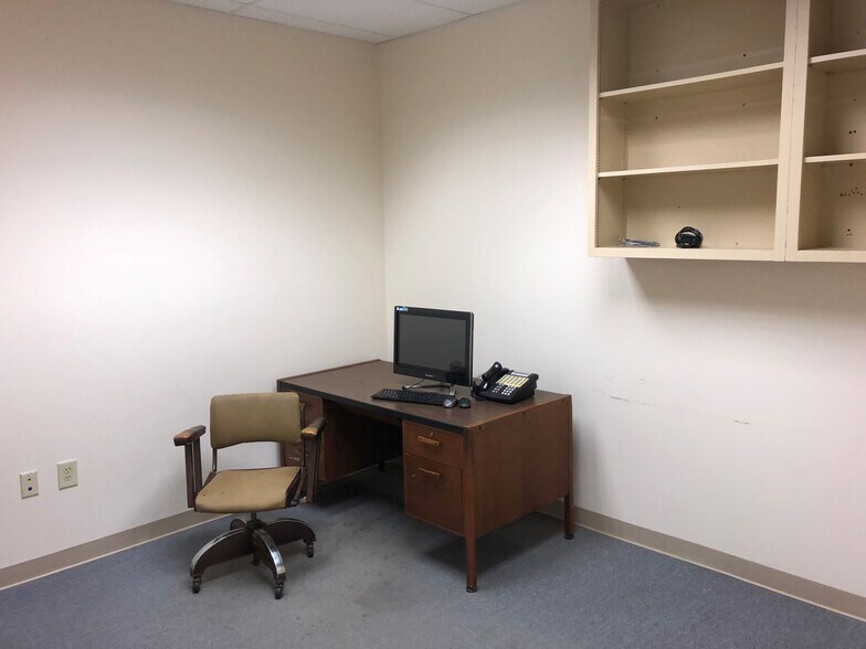 More Photos Of 90 Almon Rd, Covington Industrial For Sale