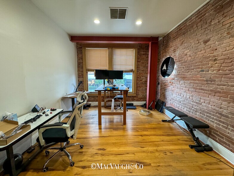 More Photos Of 64-90 N Fair Oaks Ave, Pasadena Storefront Retail Office For Lease