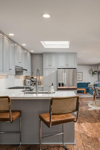 More Photos Of 440 Corona Del Mar, Santa Barbara Apartments For Sale