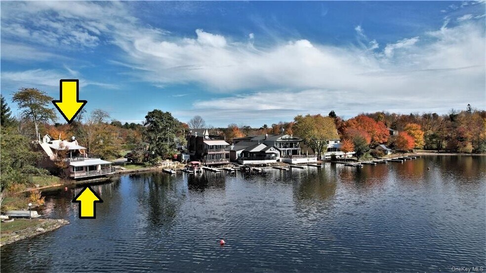 More Photos Of 13 Horseshoe Lake Rd, Kauneonga Lake Restaurant For Sale