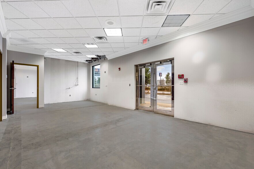 More Photos Of 3103 SE Moberly Ln, Bentonville Office For Lease