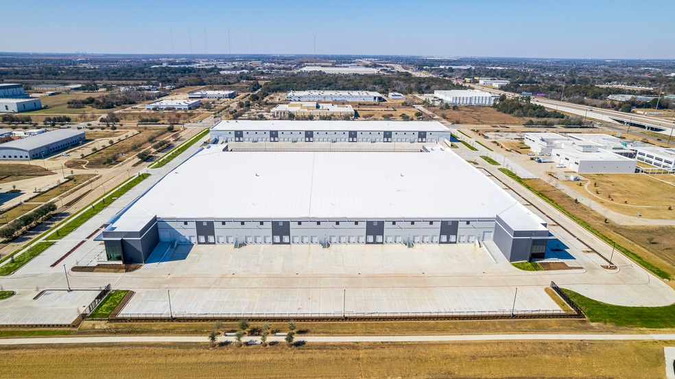 More Photos Of 14621 Kirby Dr, Pearland Unknown For Lease