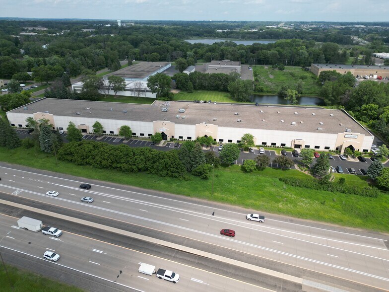 More Photos Of 980 Berwood Ave E, Vadnais Heights Warehouse For Lease