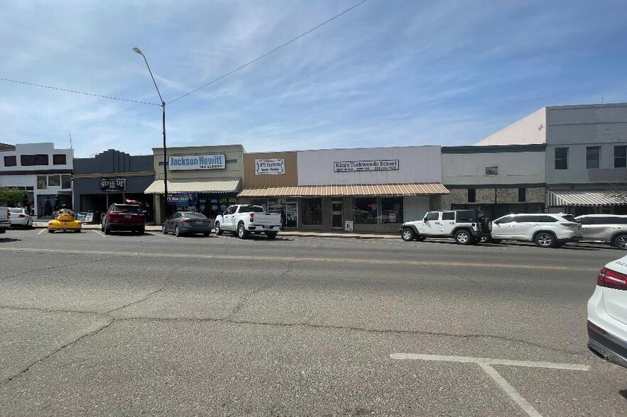 More Photos Of 254 N Broad St, Globe Storefront Retail Office For Sale