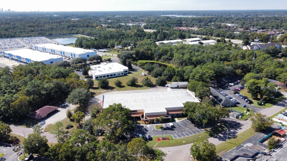 Primary Photo Of 10592 Balmoral Cir E, Jacksonville Showroom For Sale