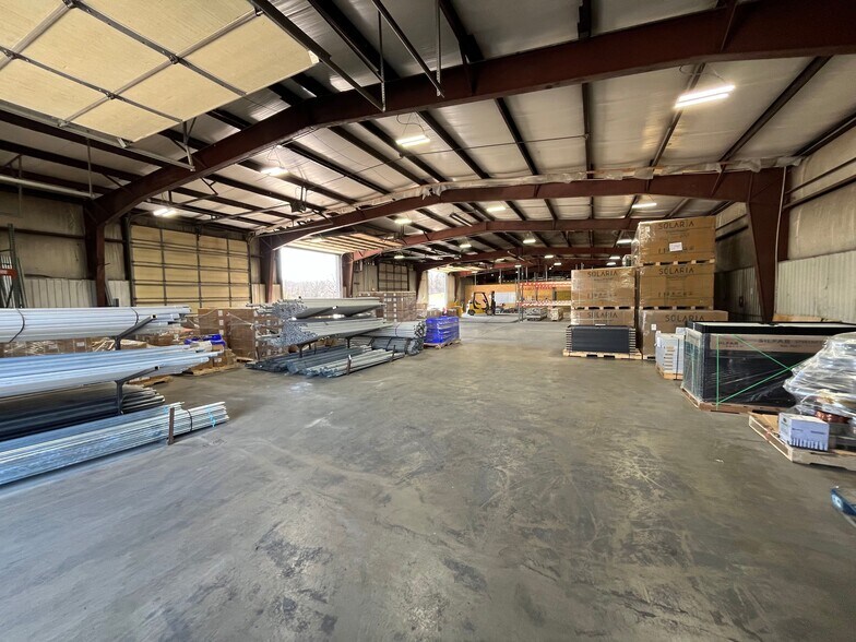 More Photos Of 1700 Anaconda Rd, Harrisonville Warehouse For Lease