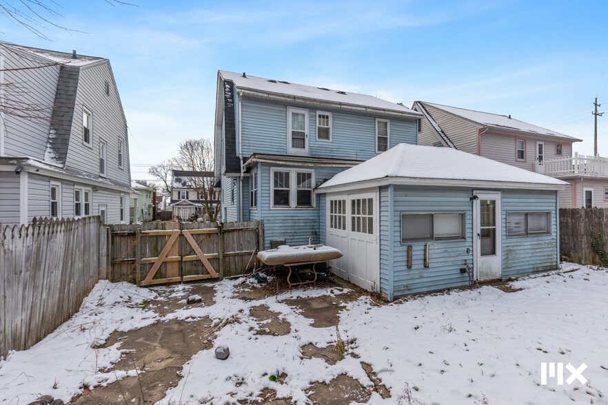 More Photos Of , Grand Rapids Multifamily For Sale