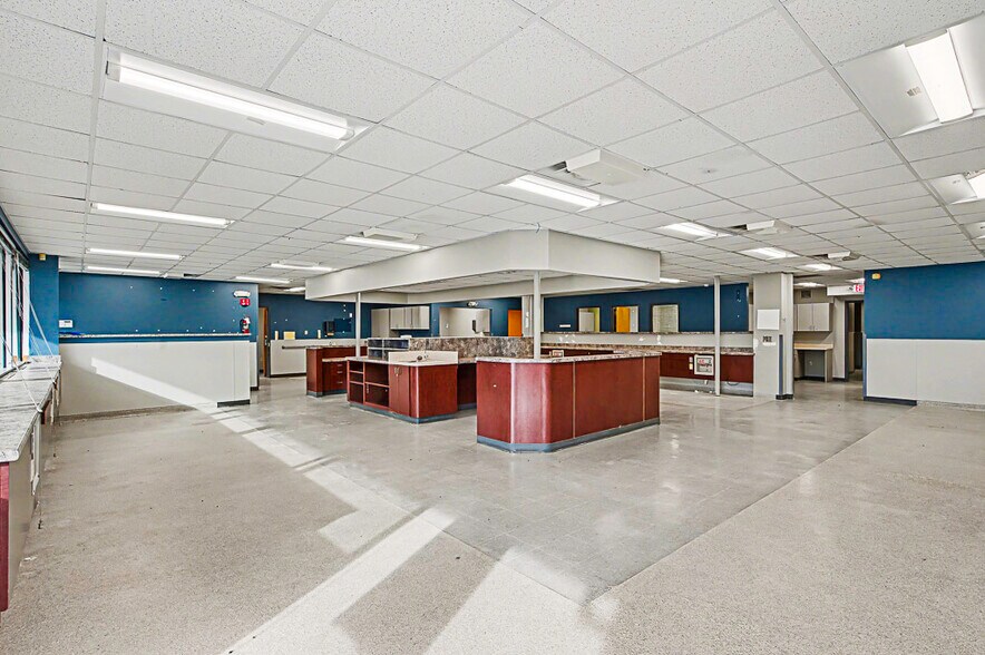 More Photos Of 2906 Washington Blvd, Belpre Medical For Sale