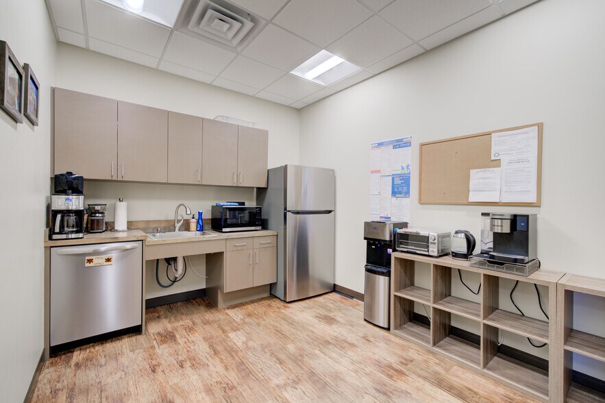 More Photos Of 351 Evergreen Dr, Bozeman Office For Sale