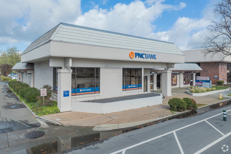 Primary Photo Of 39350-39374 Fremont Blvd, Fremont Office For Lease